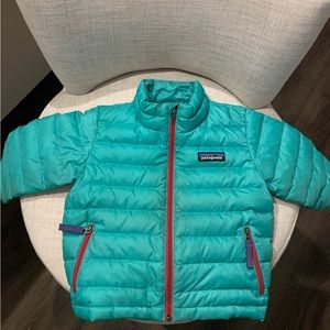 Green Patagonia female toddler jacket (12-18 months)